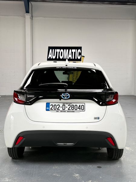 2020 Toyota Yaris  1.5 Hybrid Automatic,31K Miles 389434354
