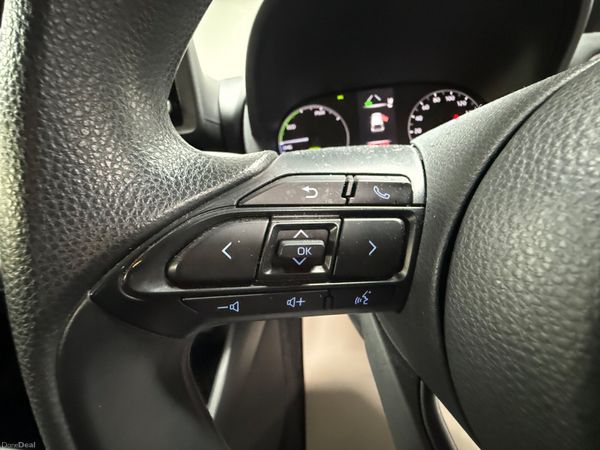 2020 Toyota Yaris  1.5 Hybrid Automatic,31K Miles 389434362
