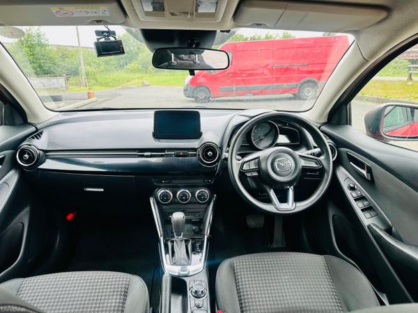 Mazda Damio 389587604