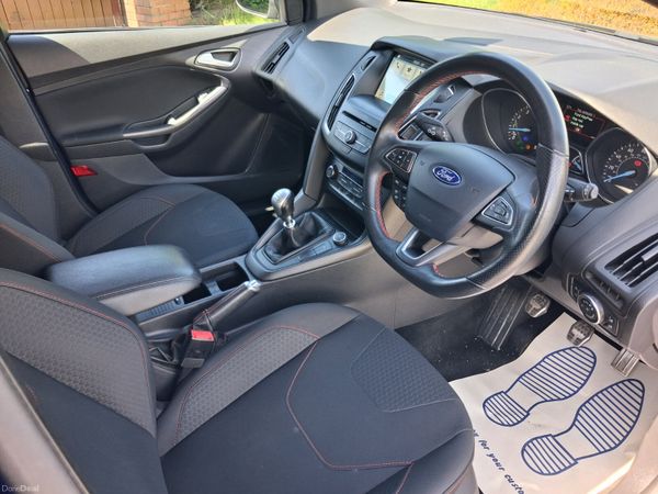 Ford Focus ST Line X 1.0 Petrol 389588386