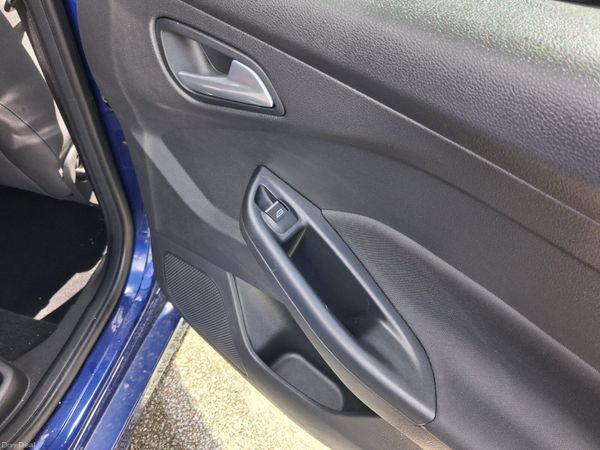 Ford Focus ST Line X 1.0 Petrol 389588326