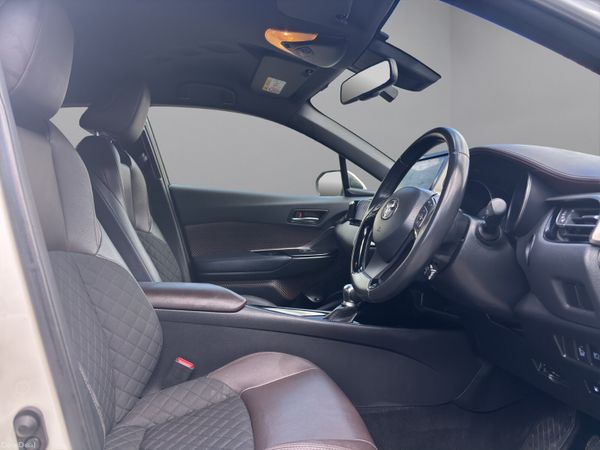 2019 TOYOTA CHR STYLISH HYBRID (S118) 389589448