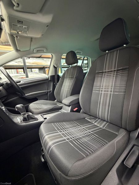 2015 (152) VW Golf -Lounge edition + Only 60,000km 389503640