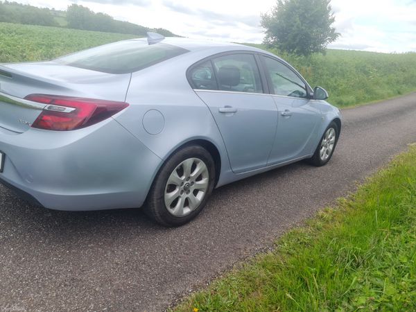 172 Opel Insignia 1.6cdti Nct08/27 Low Km's 389508840