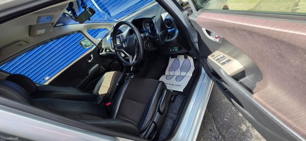 Honda Fit Hybrid Automatic 389509716