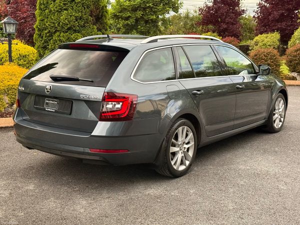Immaculate 201 Skoda Octavia Kombi! 389510078