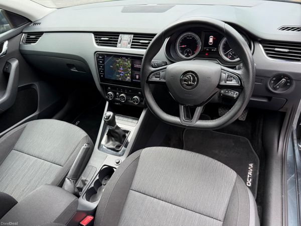Immaculate 201 Skoda Octavia Kombi! 389510104