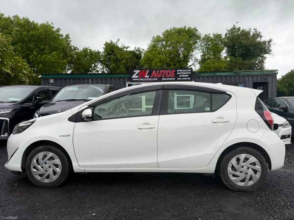 182 Toyota Aqua Hybrid 389519198