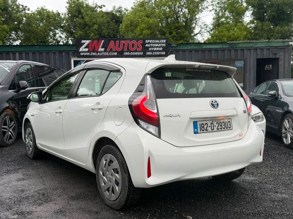 182 Toyota Aqua Hybrid 389519200