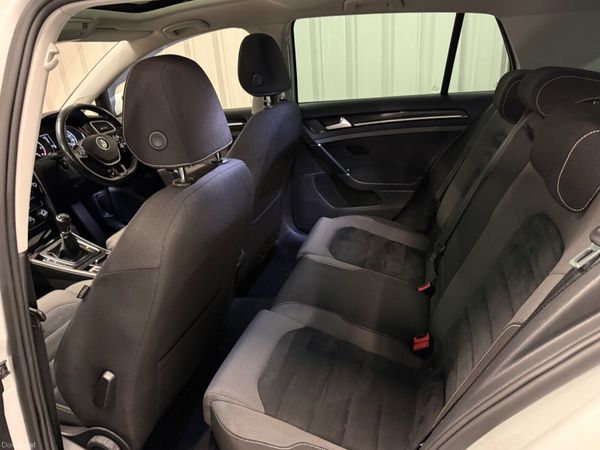 2016(162) Volkswagen Golf 2.0TDI Highline 389640060