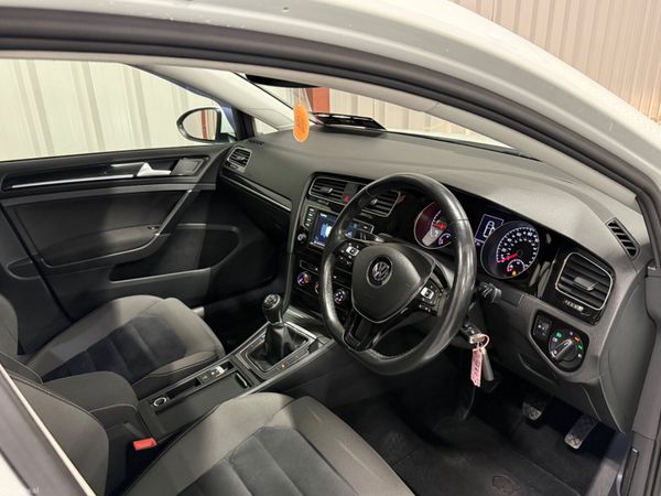 2016(162) Volkswagen Golf 2.0TDI Highline 389640006