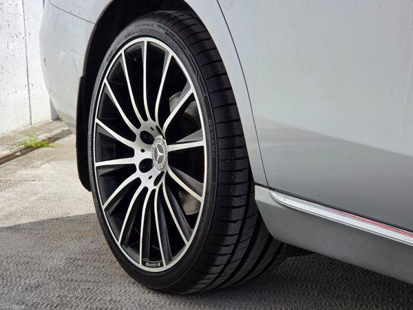 Mercedes-Benz E-Class 2018 389653506