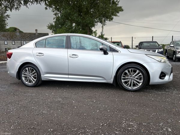 Toyota Avensis 389672982