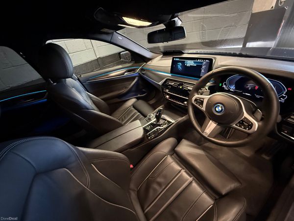 221 BMW 530E M-Sport Pro Touring 389675672