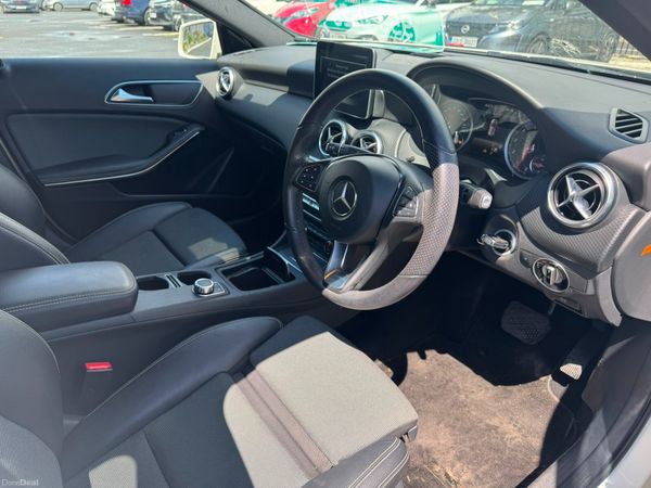 Mercedes Benz A180 389688776