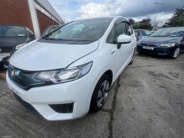 2015 Honda Fit, 2 of 16