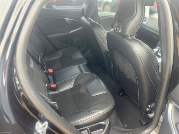 Volvo V40 R Design 2.0 D 389605320