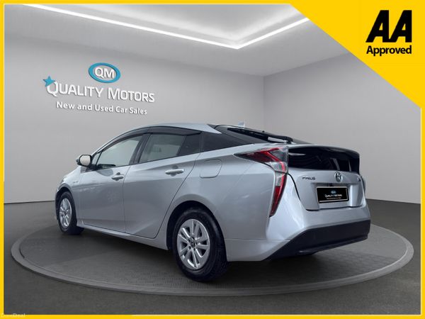 2017 Toyota Prius petrol hybrid (S5) 389610944