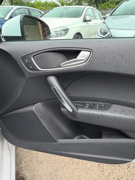 Audi A1 1.4 Auto Tsi 40,000kms 2014 389635254