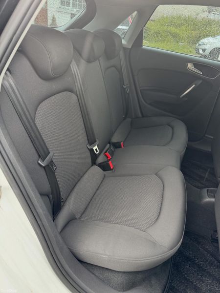 Audi A1 1.4 Auto Tsi 40,000kms 2014 389635256