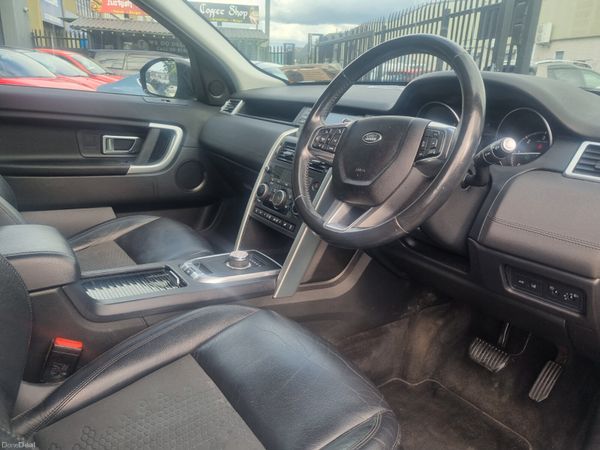 Land Rover Discovery Automatic 2018 389638508