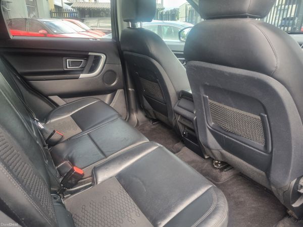 Land Rover Discovery Automatic 2018 389638512