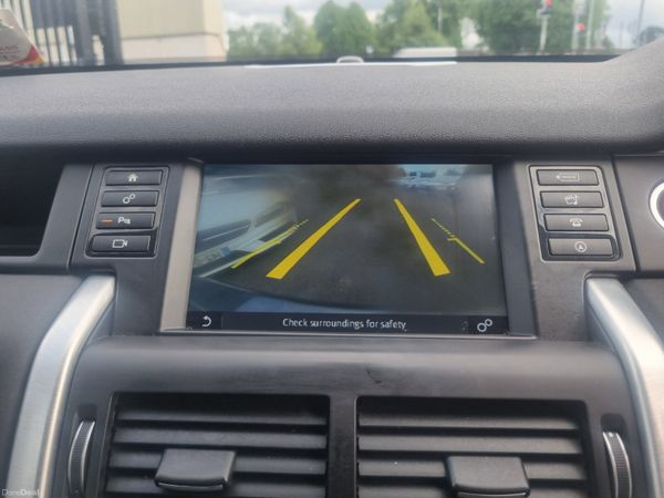 Land Rover Discovery Automatic 2018 389638514