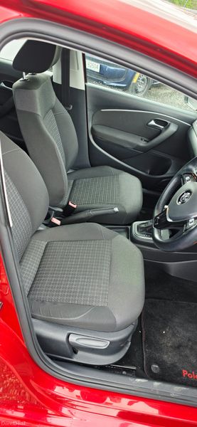 Volkswagen Polo 2015 389741784