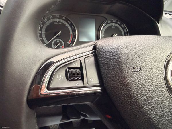 Skoda Karoq 2018 1.6 TDI 389746008
