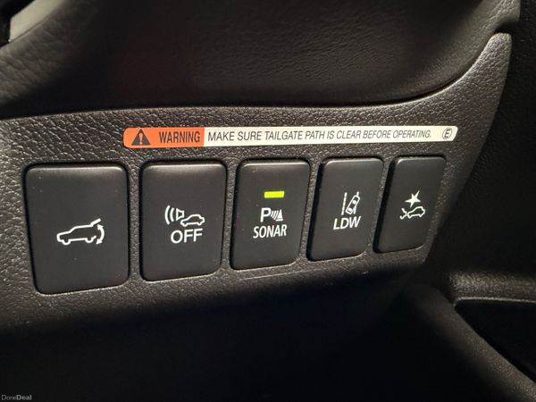 Mitsubishi Outlander 2017 PHEV Top Spec 389746386