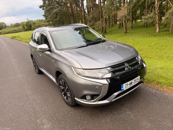 Mitsubishi Outlander 2017 PHEV Top Spec 389746418