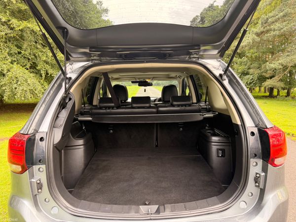Mitsubishi Outlander 2017 PHEV Top Spec 389746422