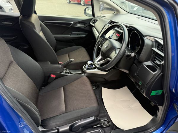 2017 Honda Fit 1.5 Hybrid Automatic 50K KM 389749248