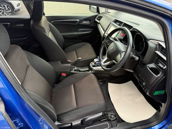2017 Honda JAZZ/ Fit 1.5 Hybrid Auto,50K KM 389749414