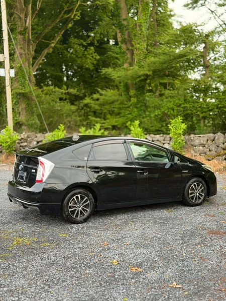 Toyota Prius | 2013 | 126,000 KM | Hybrid | AUTO 389753790