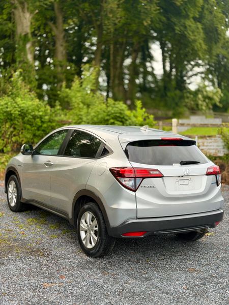 Honda Vezel | 2015 | 95,000 KM | Hybrid |AUTO|SUV 389753736