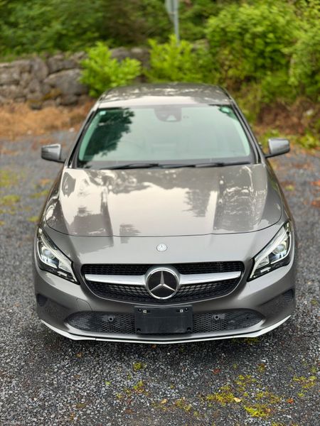 Mercedes-Benz CLA 180 | SPORTS | 1.6 | 64,KKM 389753820