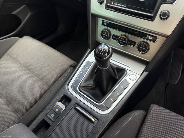 2016 Volkswagen Passat 1.6tdi 120bhp Comfortline 389764112