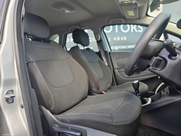 RENAULT CAPTUR // PETROL // 04/27 NCT 389784010