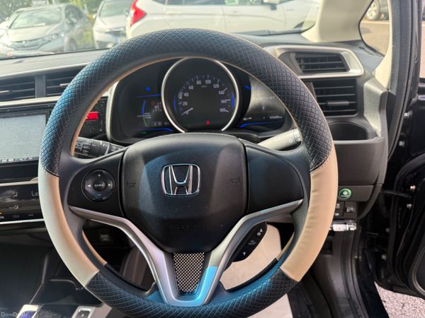 2015 Honda Fit 1.5 Hybrid Automatic,76K KM 389863076