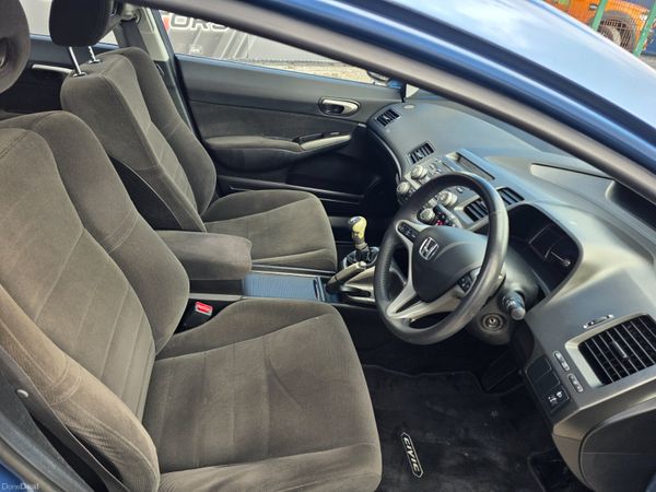 Honda Civic 2006 389866332