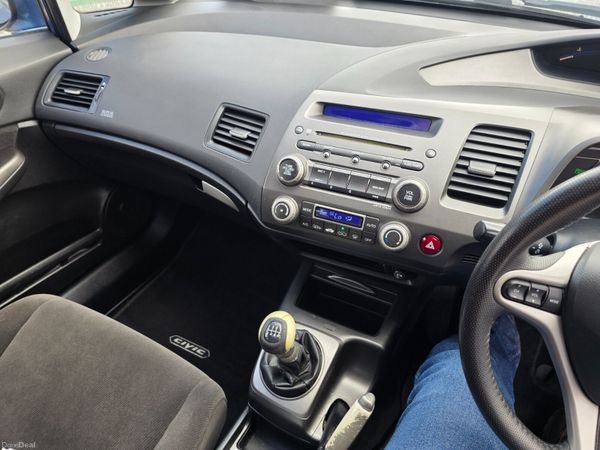 Honda Civic 2006 389866336