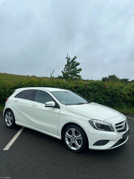 MERCEDES A180 2013 AUTOMATIC 389870934