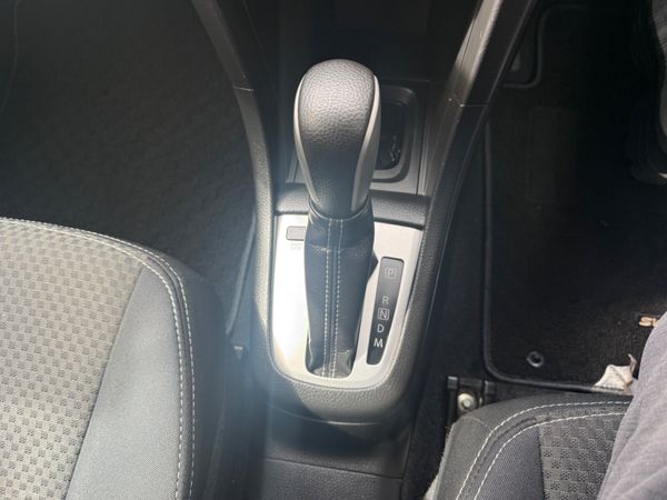 Suzuki Swift 2013 389873862