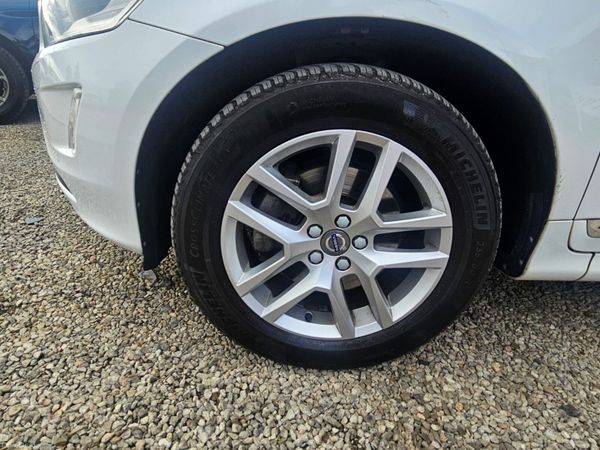 VOLVO XC60 INSCRIPTION MODEL 389883446