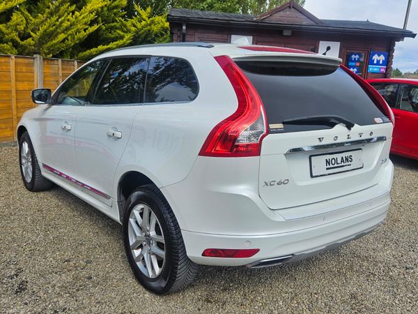 VOLVO XC60 INSCRIPTION MODEL 389883436