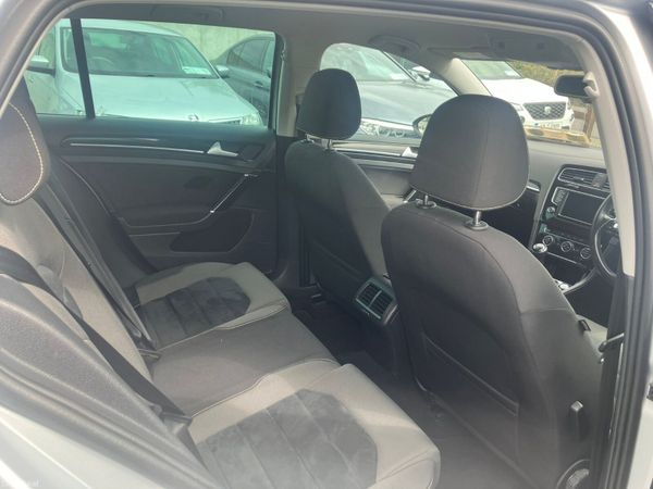 Volkswagen Golf Highline 389887184