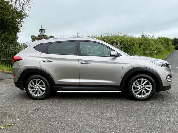 Hyundai Tucson 1.7 D Executive 389891476