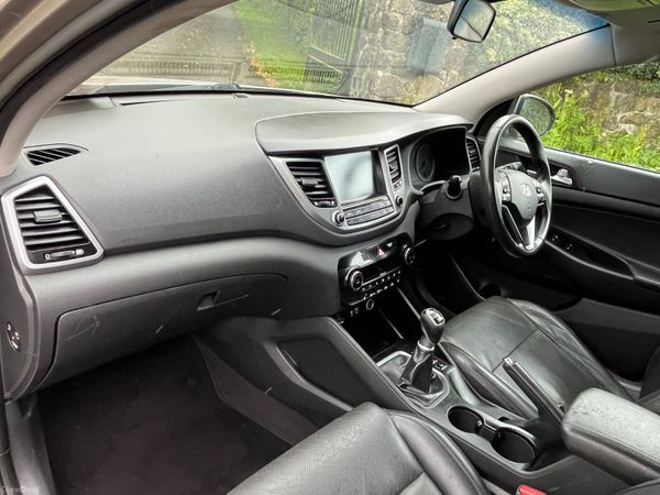 Hyundai Tucson 1.7 D Executive 389891498