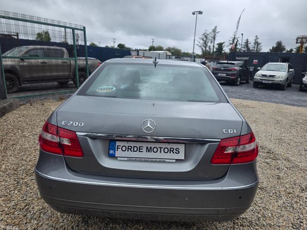 Mercedes-Benz E-Class 2010 389804698